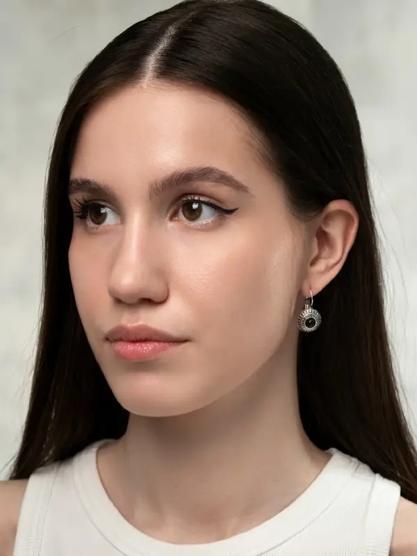 Серьги под натуральный камень &laquo;Этника&raquo;, круг в узорах, чёрные в чернёном серебре