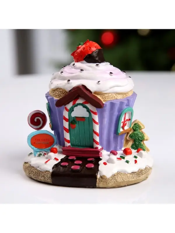 Светодиодная фигура &laquo;Дом из сладостей&raquo; 13&times;12&times;9 см, полистоун, от батареек LR44&times;3, свечение тёплое белое