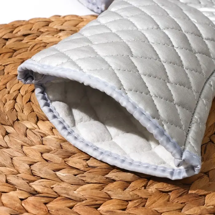 Набор прихваток «Профи», 2 шт, 37,5×17,5×2 см, цвет серый Набор прихваток «Профи», 2 шт, 37,5×17,5×2 см, цвет серый