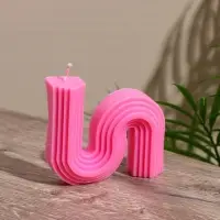 Свеча "S" 8х3х9 см, соевый воск Свеча "S" 8х3х9 см, соевый воск