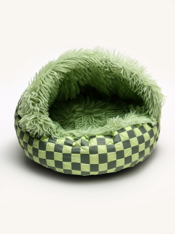 Лежанка для животных  Лежанка для животных "Кокон", 40*40 см, зелёная
