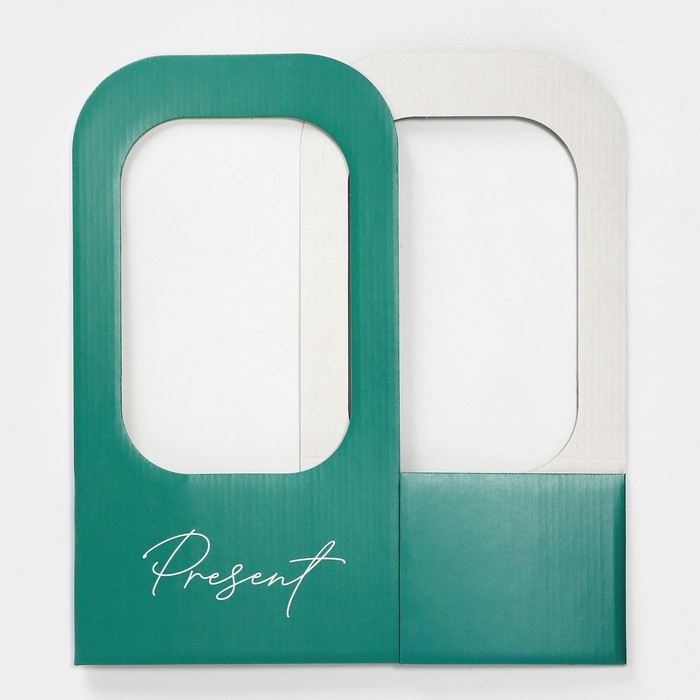 Коробка-переноска для цветов «Present», 17 × 12 × 32 см Коробка-переноска для цветов «Present», 17 × 12 × 32 см