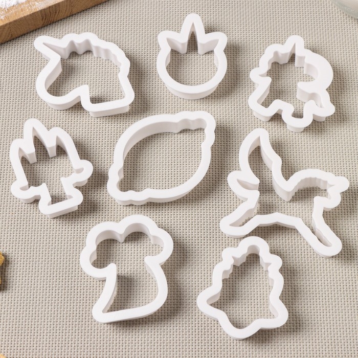 Набор форм для печенья Доляна «Праздник единорога», 8 предметов, 9×6×1,5 см, цвет белый Набор форм для печенья Доляна «Праздник единорога», 8 предметов, 9×6×1,5 см, цвет белый