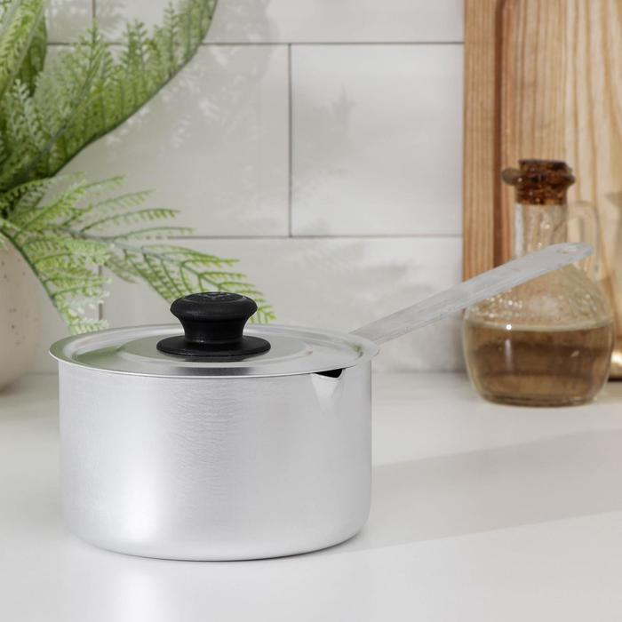 Ковш, 750 мл, металлическая ручка, металлическая крышка Ковш, 750 мл, металлическая ручка, металлическая крышка