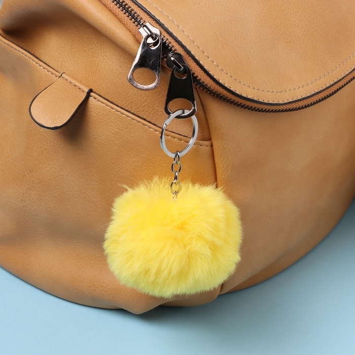 Пушистик на кольце  Пушистик на кольце "Цыплёнок. Ты тоже солнышко?" d=8 см 15х15 см