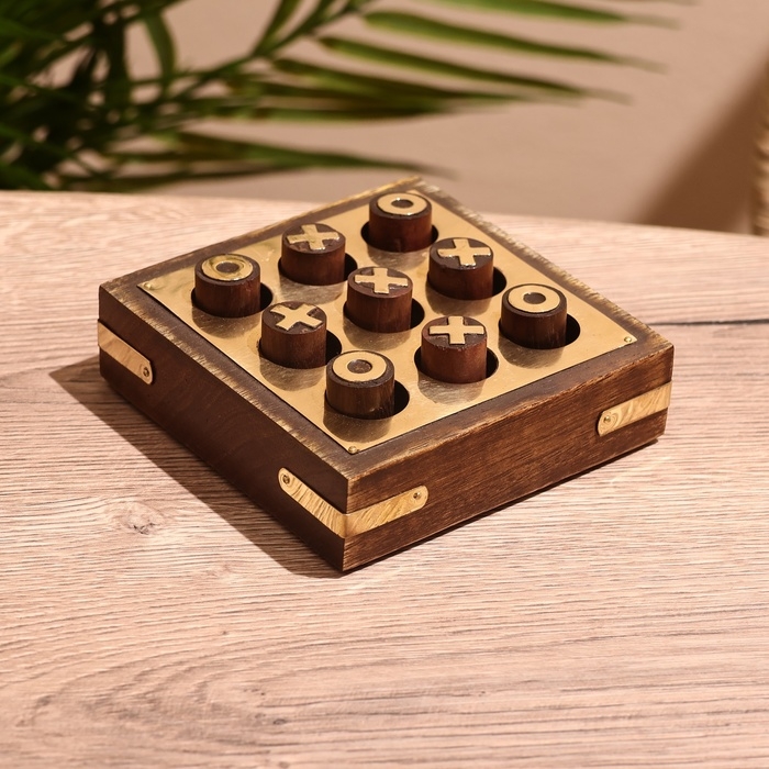 Игра настольная  Игра настольная "Крестики-нолики" 10х10 см, дерево шишам, латунь