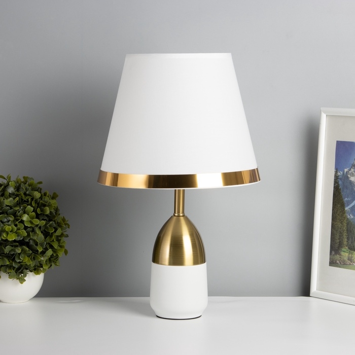 Лампа настольная Лампа настольная "Жан" 1х40Вт Е27 белый/бронза 25х25х40см