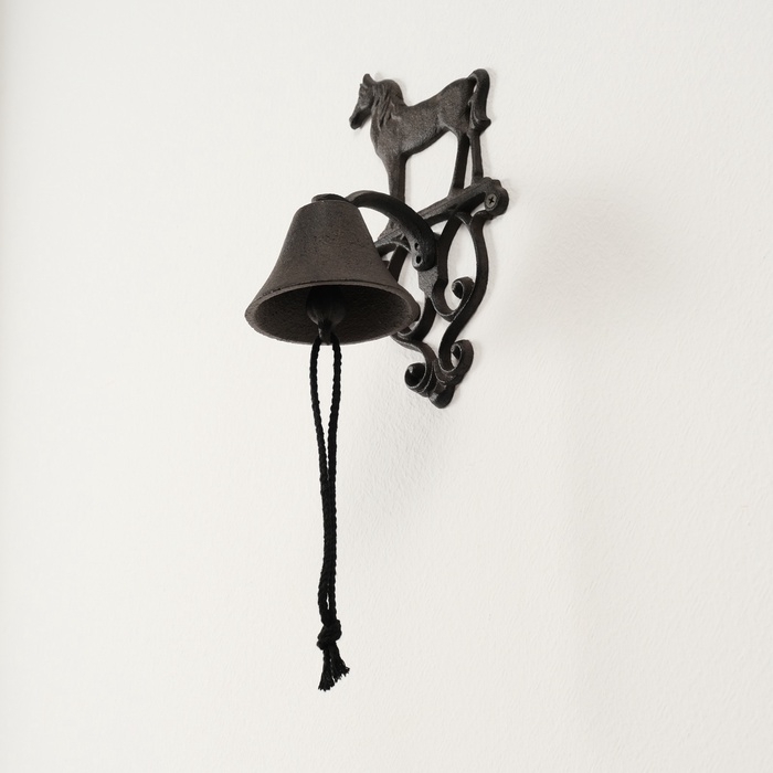 Колокол сувенирный чугун  Колокол сувенирный чугун "Лошадь" 13х13,5х24,5 см