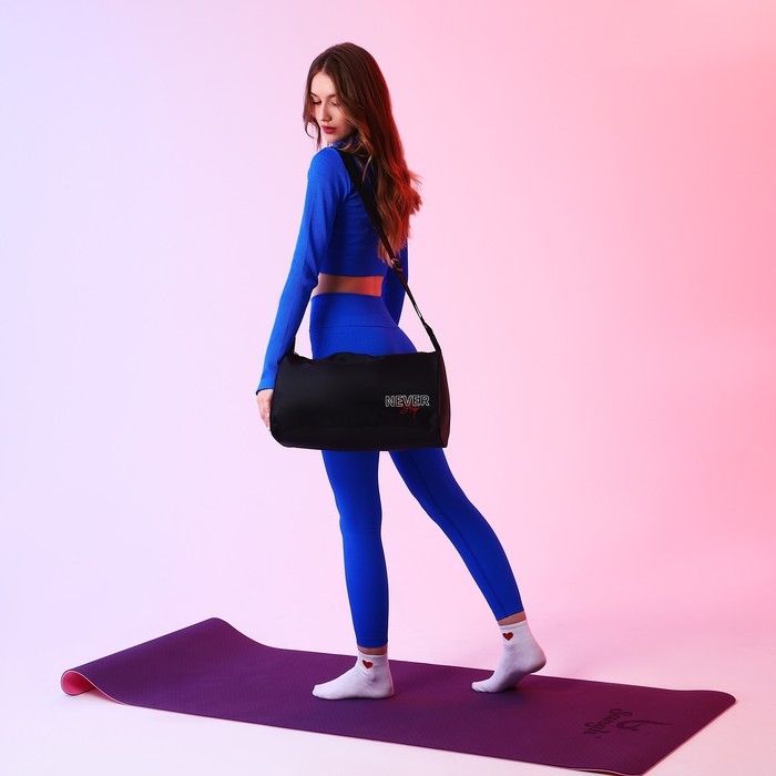 Сумка спортивная "Never stop", 40х21х19 см, отдел на молнии, цвет чёрный