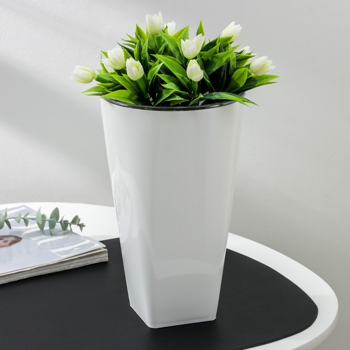 Кашпо для цветов со вставкой «Грейс», 2,7 л (1,5 л), цвет белый Кашпо для цветов со вставкой «Грейс», 2,7 л (1,5 л), цвет белый