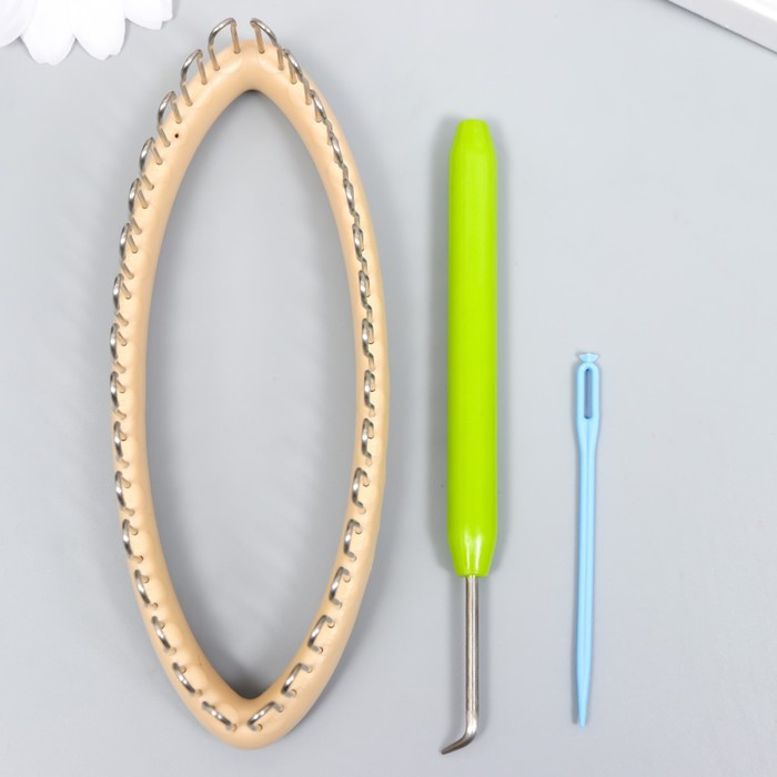 Набор устройств для вязания носков 13,8х5,5х3,2 см (подставка 1,5 см) + игла и крючок Набор устройств для вязания носков 13,8х5,5х3,2 см (подставка 1,5 см) + игла и крючок