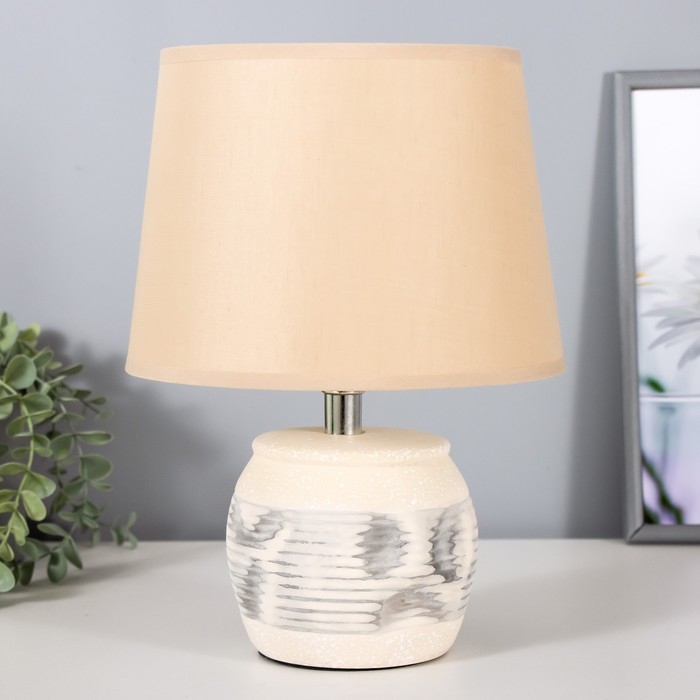 Светильник Светильник "Ренд" E14 40Вт бежевый 22,5х22,5х30 см RISALUX