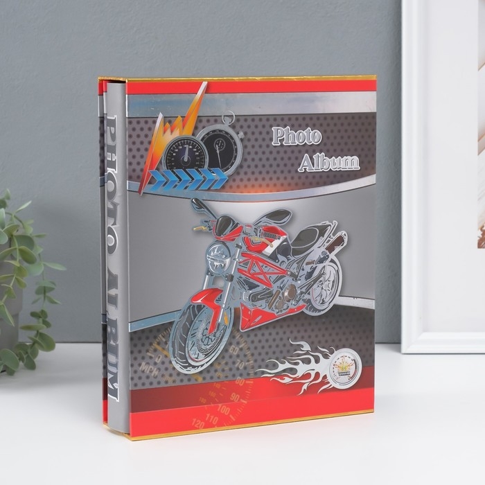 Фотоальбом на 200 фото 10х15 см Фотоальбом на 200 фото 10х15 см "Мотоцикл" в коробке МИКС 5,6х20,5х26,2 см