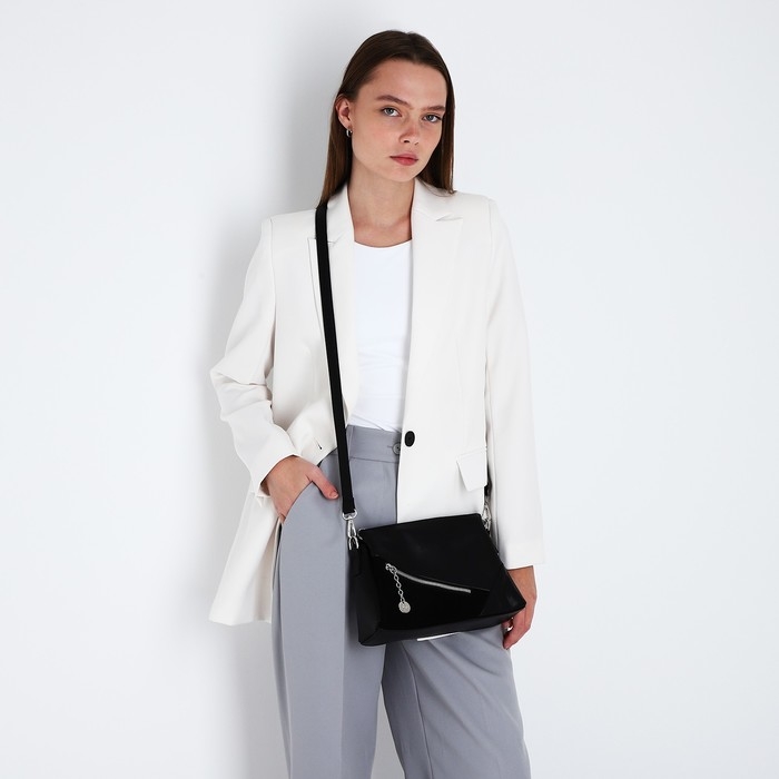 Сумка кросс-боди на молнии, цвет чёрный Сумка кросс-боди на молнии, цвет чёрный