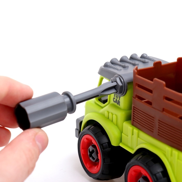 Конструктор винтовой «Фермерский самосвал», с отвёрткой, 28 деталей Конструктор винтовой «Фермерский самосвал», с отвёрткой, 28 деталей