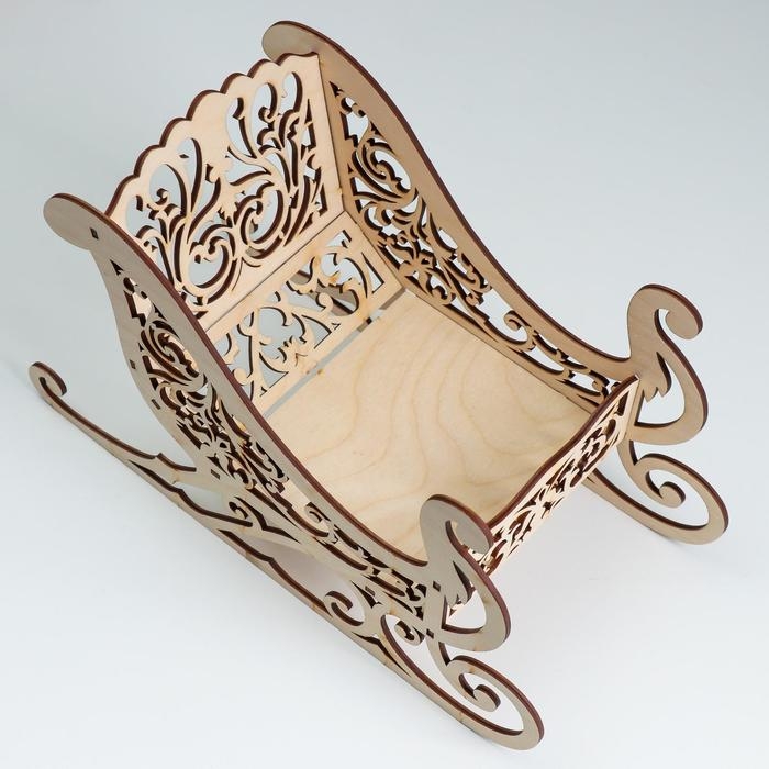 Шкатулка дерево для конфет  Шкатулка дерево для конфет "Новогодние Сани" (набор 6 деталей)  28,5х17х12 см