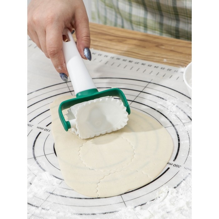 Валик для нарезки из теста KONFINETTA, 16,5×8×4 см, цвет белый Валик для нарезки из теста KONFINETTA, 16,5×8×4 см, цвет белый