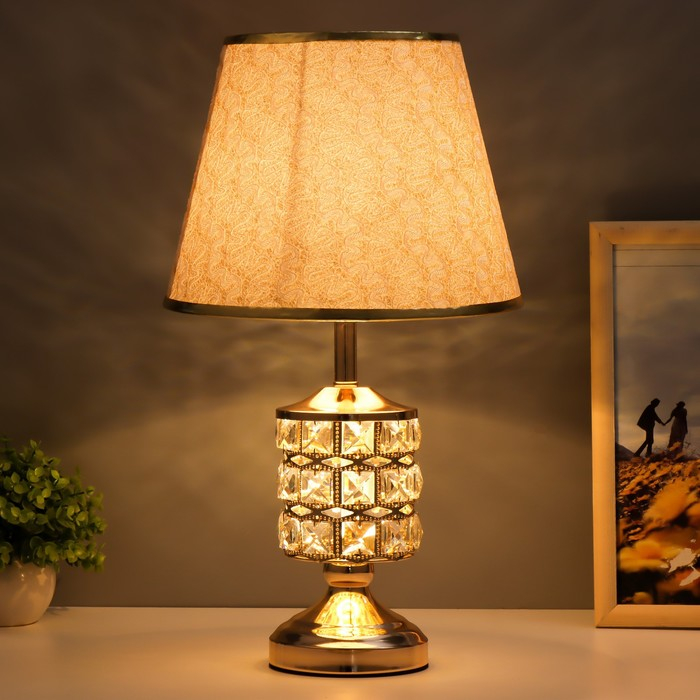 Настольная лампа с подсветкой 16680/1 E27 40Вт золото RISALUX Настольная лампа с подсветкой 16680/1 E27 40Вт золото RISALUX