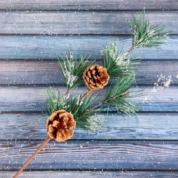 Декор  Декор "Зимнее очарование" веточка хвои с шишками в снегу, 29 см