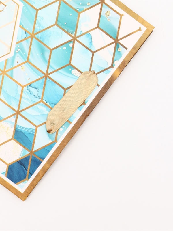 Пакет подарочный вертикальный "PRESENT", 18 х 23 х10 см