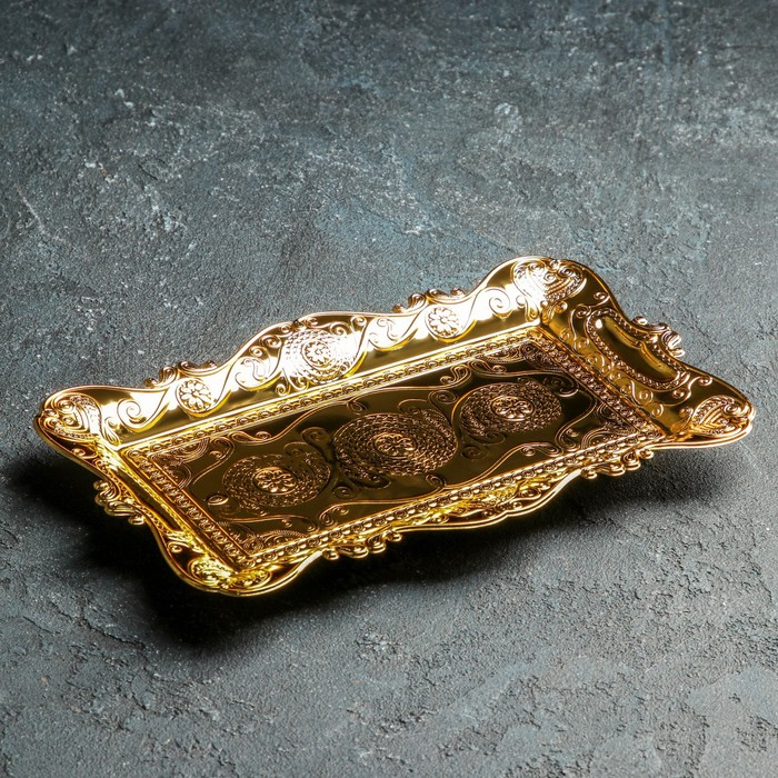 Поднос сервировочный на ножках «Орнамент», 25×15 см, цвет золотой Поднос сервировочный на ножках «Орнамент», 25×15 см, цвет золотой