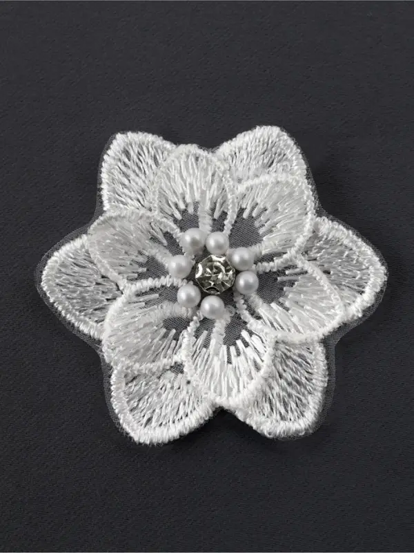 Аппликация для одежды &laquo;Цветок&raquo; текстильная, 5&times;5 см, 10 шт., белая