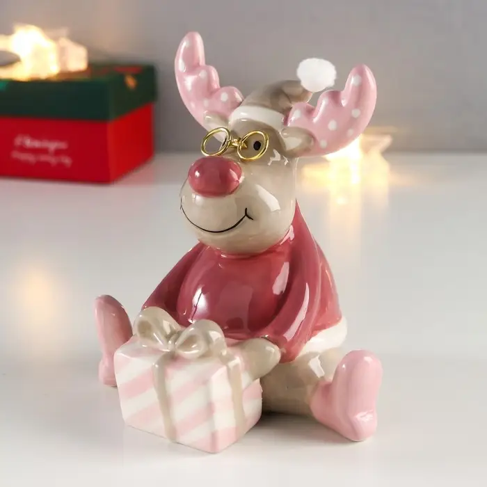 Сувенир керамика Сувенир керамика "Лосик в очках, с подарком" цветной 12,5х9,2х11 см