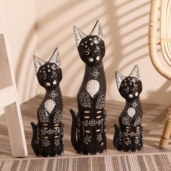 Сувенир &laquo;Кошки расписанные серебром&raquo;, набор 3 шт., h=30 см, h=40 см, h=50 см, дерево