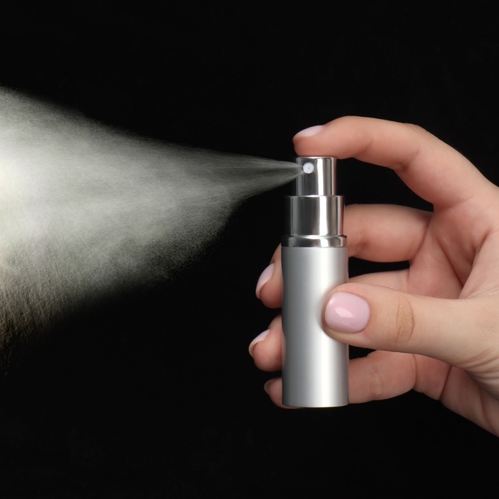 Флакон для парфюма, с распылителем, 10 мл, цвет серебристый Флакон для парфюма, с распылителем, 10 мл, цвет серебристый