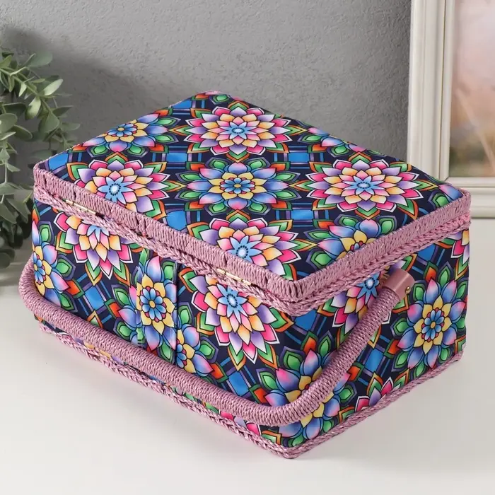 Шкатулка для рукоделия и шитья &laquo;Цветы калейдоскопа&raquo;, хранение ниток, иголок, мелочи, 19&times;26&times;14.5 см