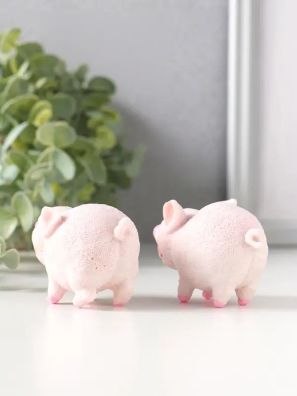 Сувенир полистоун "Поросята - поцелуй" набор 2 шт 4х7,3х4,5 см