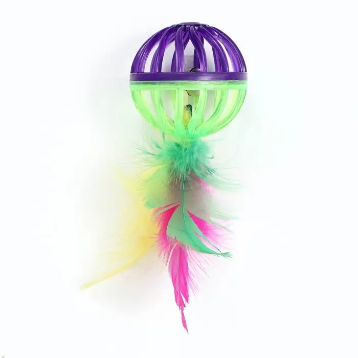 Шарик для кошек с бубенчиком "Завитушка с пером", 4 см, салатово-фиолетовый