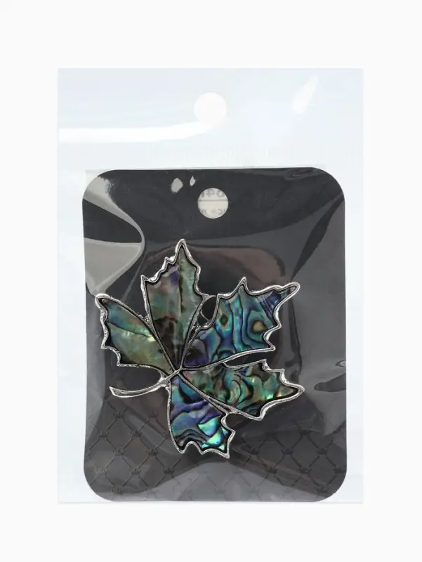 Брошь-кулон &laquo;Галиотис. Лист клёна&raquo;, зелёная в чернёном серебре