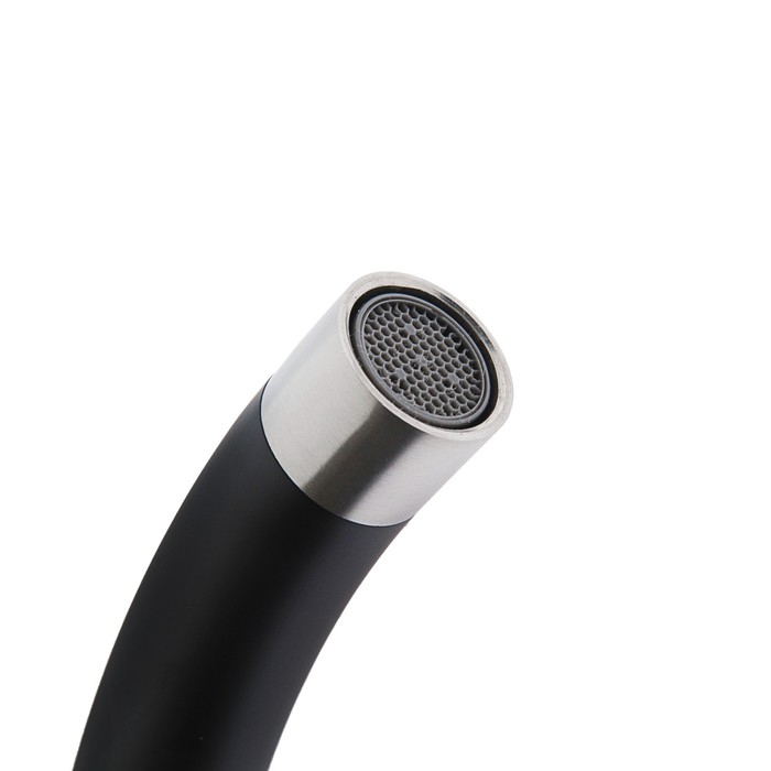 Смеситель для кухни Accoona A48107F, однорычажный, с гайкой, нерж.сталь, черный/хром Смеситель для кухни Accoona A48107F, однорычажный, с гайкой, нерж.сталь, черный/хром