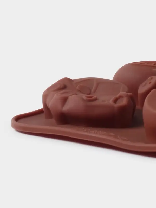 Форма для мармелада и шоколада Доляна &laquo;Машинки&raquo;, силикон, 21&times;11 см, 8 ячеек (4.3&times;3.5 см), коричневая