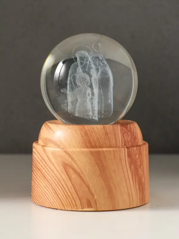 Сувенир стекло свет Сувенир стекло свет "Шар. Рождение" 6хLED шар d=6 см, крутится, USB 7х7х10 см