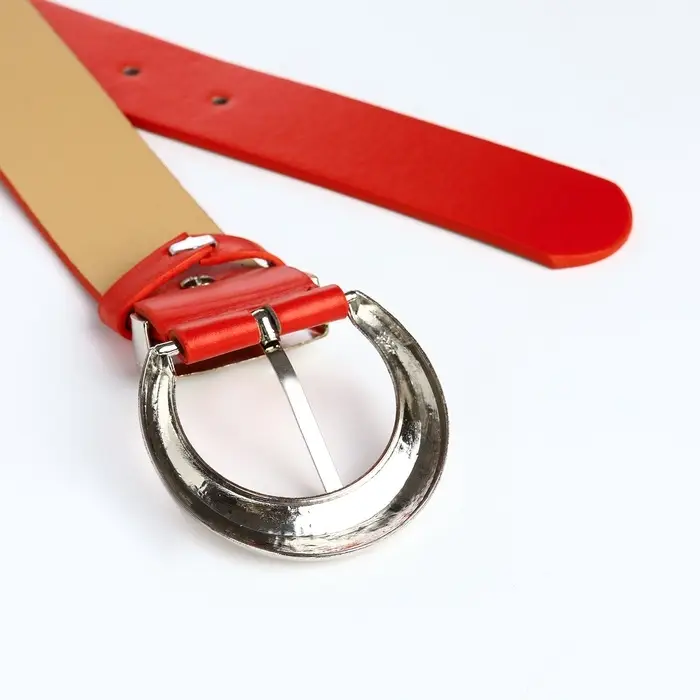 Ремень женский с винтом, 110&times;3.3 см, пряжка металл, серебристая, красный