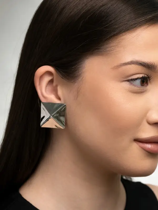 Серьги клипсы для ушей QF &laquo;Тренд. Квадрат&raquo;, металл, цвет серебро