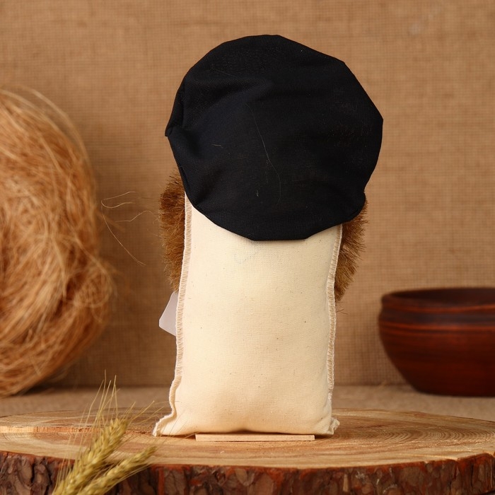 Оберег Оберег "Домовой в кепке, к деньгам, с кошельком", лён, 18 см