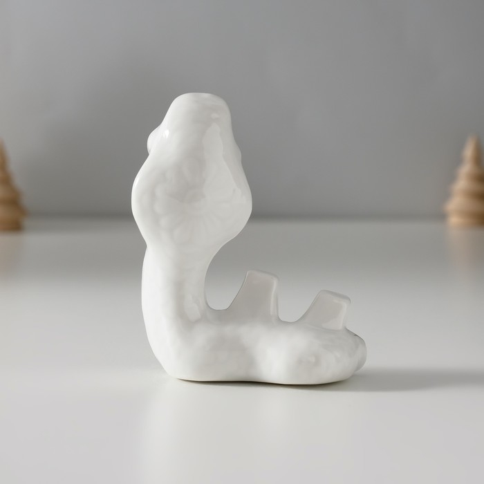 Сувенир керамика Сувенир керамика "Белая кобра с подковой" с золотом 2,5х6,5х8 см