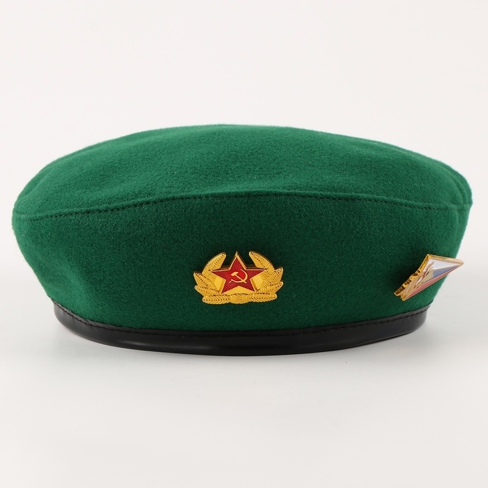 Карнавальный набор «Сильный солдат» зелёный берет, размер 54-56, значок, флажок Карнавальный набор «Сильный солдат» зелёный берет, размер 54-56, значок, флажок