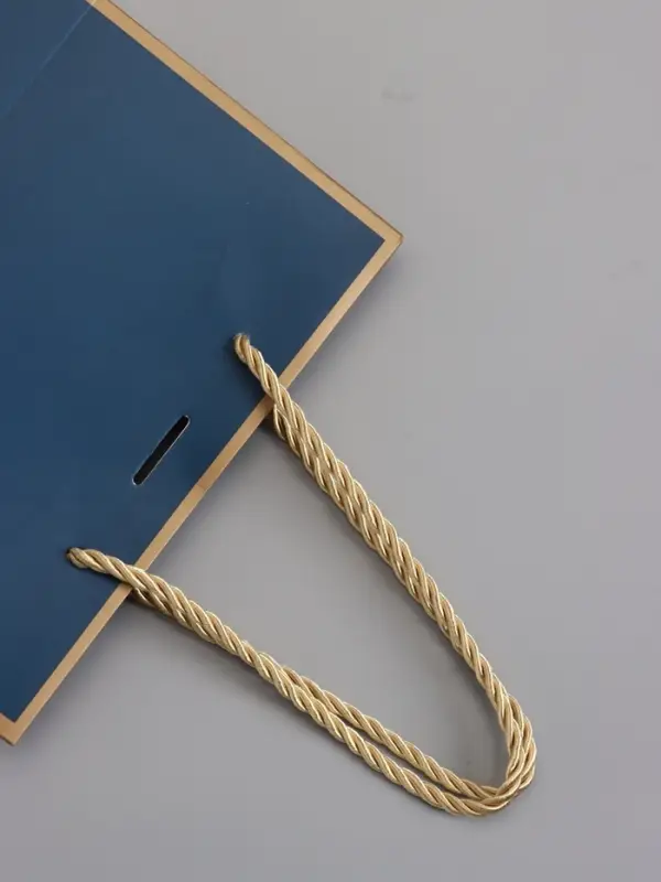 Пакет подарочный, черный , с бантом, 19 х 15 х 7 см