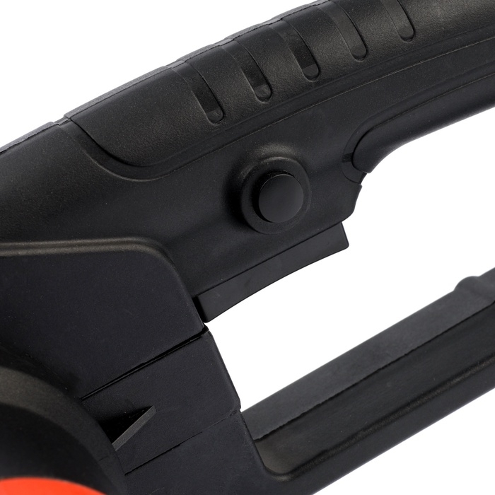 Пила цепная аккумуляторная ТУНДРА, 21 В, 3 Ач, Li-ion, 12 Пила цепная аккумуляторная ТУНДРА, 21 В, 3 Ач, Li-ion, 12", шаг 3/8", 45 звеньев