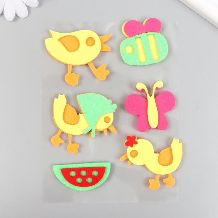 Наклейка фетр Наклейка фетр "Уточки и насекомые" 21х12,3 см