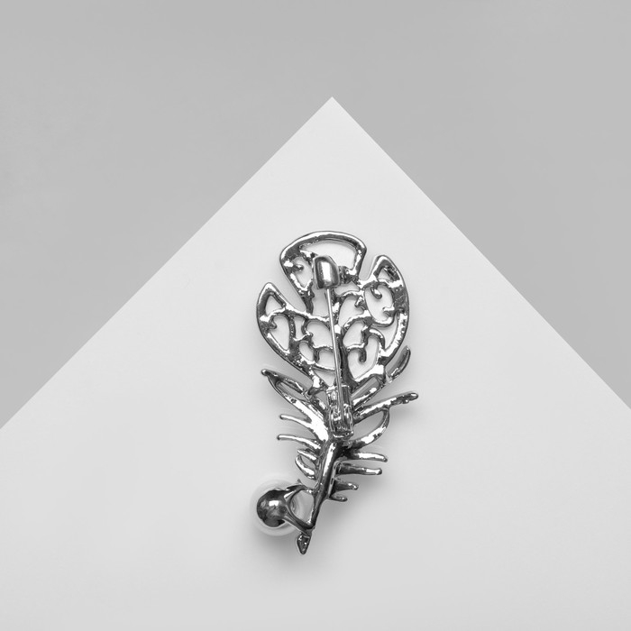 Брошь «Перо» с бусиной, цвет белый в серебре Брошь «Перо» с бусиной, цвет белый в серебре