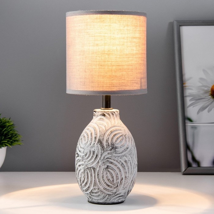 Настольная лампа Настольная лампа "Радия" Е14 40Вт серый 12,5х12,5х30см RISALUX