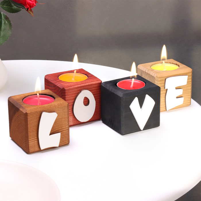 Подсвечник для интерьера 4 шт с надписью LOVE, цвет:  Подсвечник для интерьера 4 шт с надписью LOVE, цвет: "Микс", аромат: ягодно-фруктовый микс