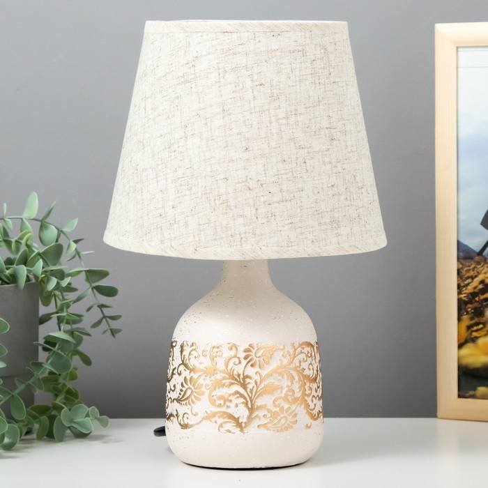 Настольная лампа 16542/1 E14 40Вт бело-золотой 20х20х32 см Настольная лампа 16542/1 E14 40Вт бело-золотой 20х20х32 см
