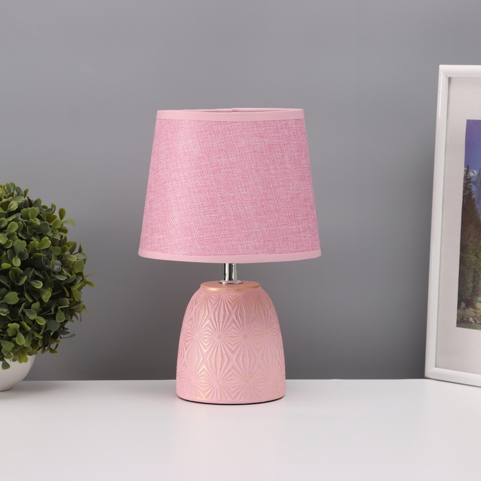 Лампа настольная Лампа настольная "Калейдоскоп" 1х40Вт Е14 розовый 20х20х34см