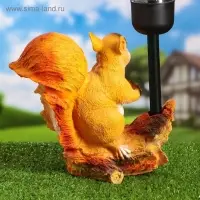 Садовая фигура - фонарь из полистоуна &laquo;Белка с орешком&raquo;, 24&times;16&times;24 см